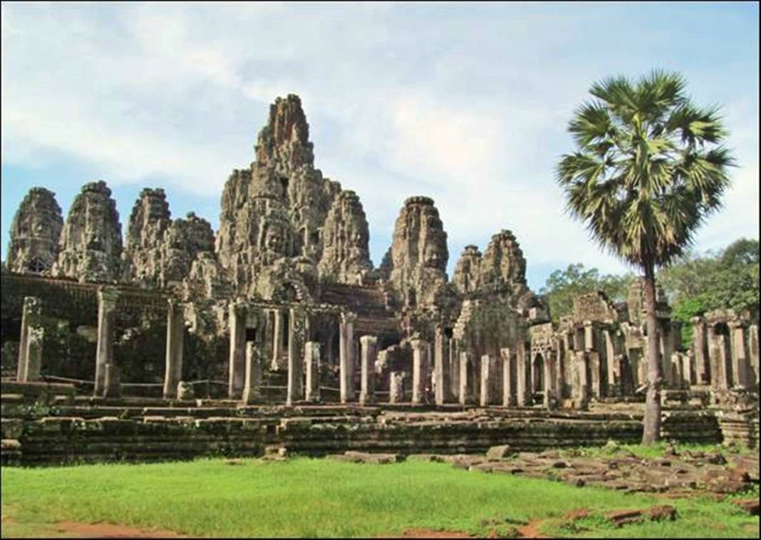 Arkeologlar bile şaştı kaldı: Şaşırtıcı derecede iyi durumdalar! Koruma altındaki kum taşı heykellerinin yenileri bulundu 7